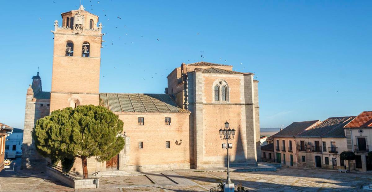 Vila Casa Turistica El Navego Martin Munoz de las Posadas Exteriér fotografie